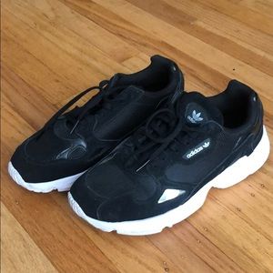 Adidas Women’s Falcon size 8